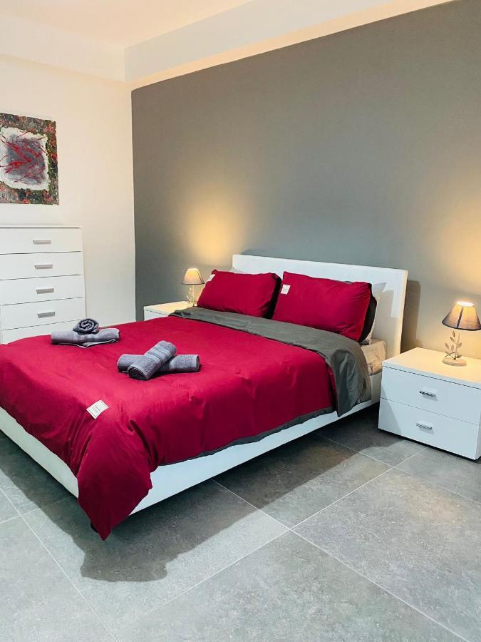 Sliema Seaview Apartment- Valletta Views - Apt 8, 49 Tigne Point Mansions 外观 照片