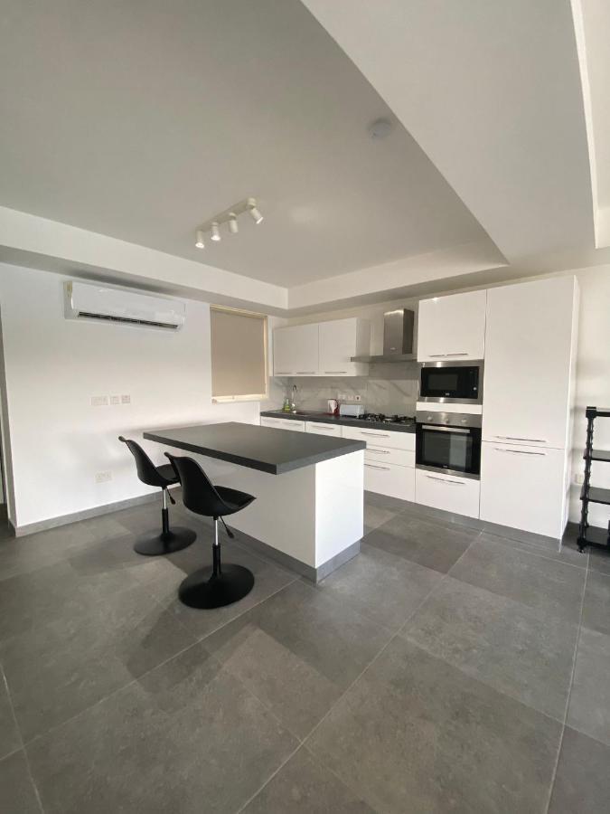 Sliema Seaview Apartment- Valletta Views - Apt 8, 49 Tigne Point Mansions 外观 照片